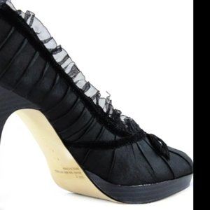 Black Satin High Heels Size 7.5 Brand NEW